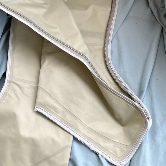 Inflatable Leg Compression Pants with Compressor - Picture 2 of 13